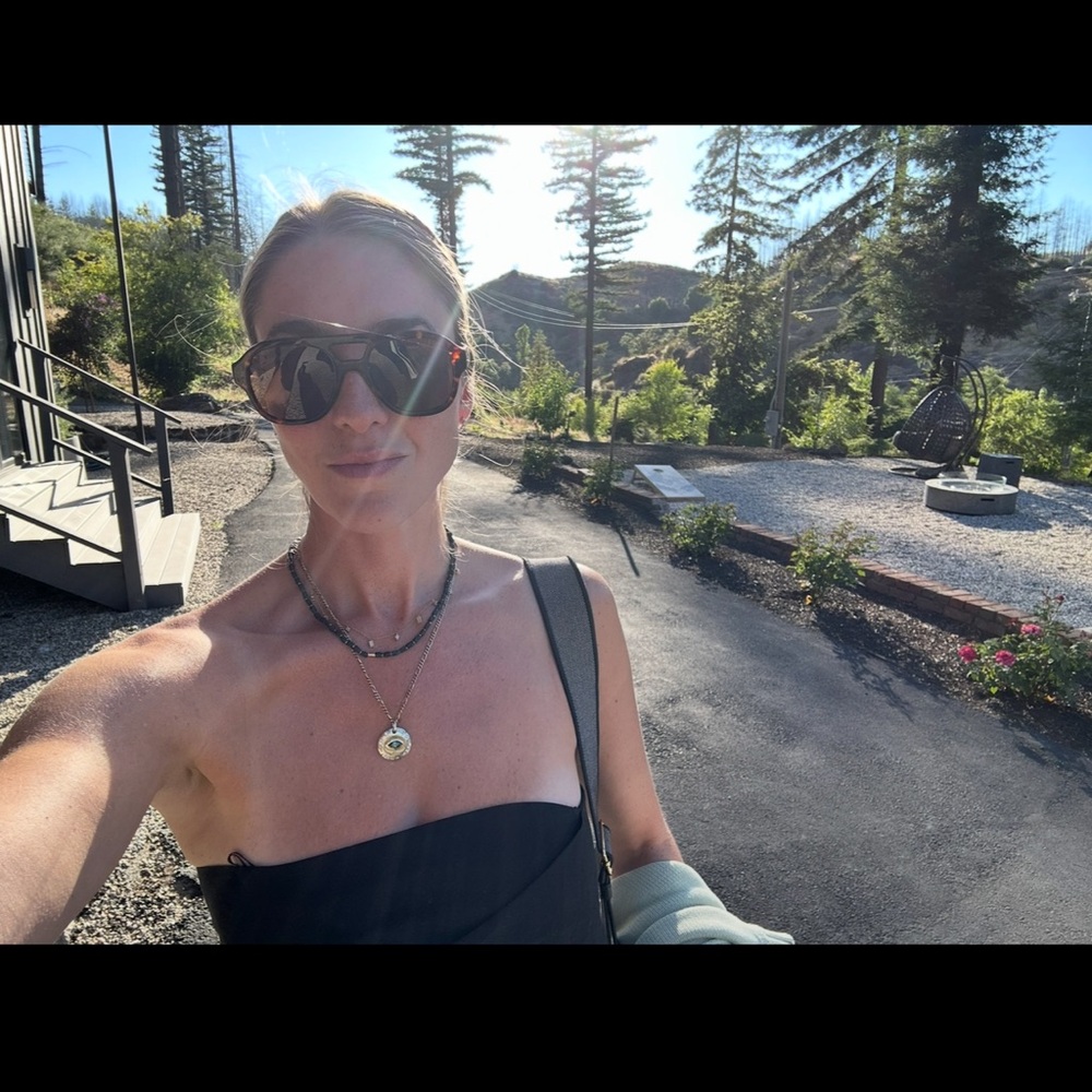 Hi! I’m Whitney. - Picture 1 of 1